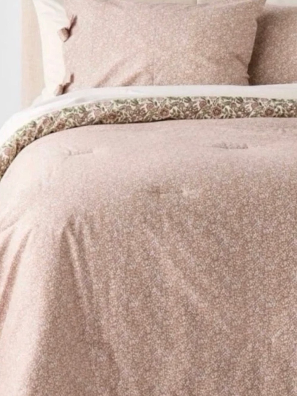 Threshold Floral 3Pc.Reversible Comforter Set in Blush Pink and Sage - Picture 2 of 5